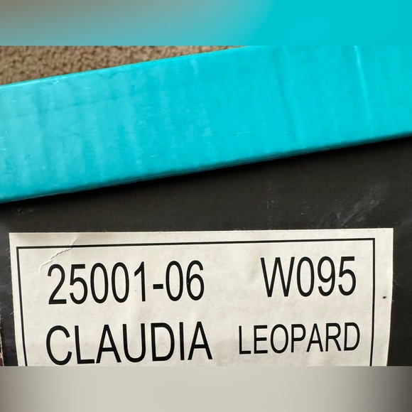 Bellini leopard ankle booties - Picture 7 of 7